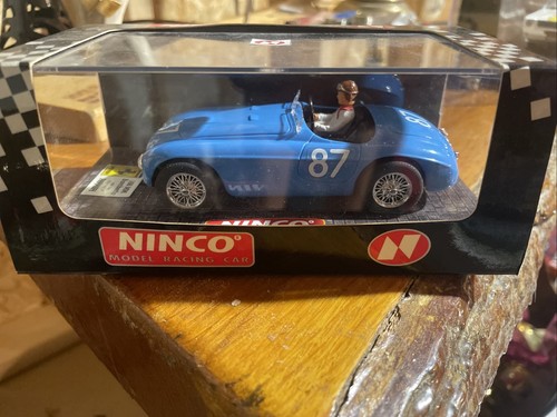 Ninco 50117 stunning blue - stunning,