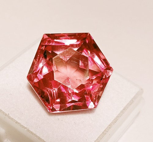 Pietra preziosa sfusa