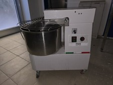 Vendo in blocco o separatamente, attrezzature per ristorazione 