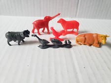 Lotto 6 figurine giocattolo