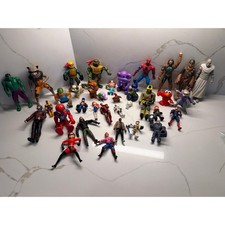 37 action figure assortite