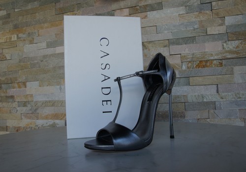 Sandali con cinturino - , t