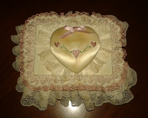 Portagioie legno decorato - portagioie,