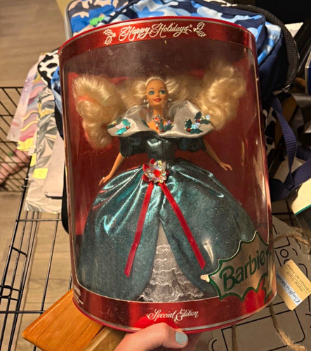 Mattel barbie happy holidays - mattel,