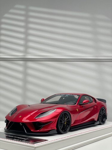 Ferrari 812 superfast svr - 812,