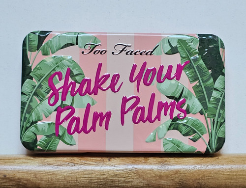 Too faced shake - shake, palm