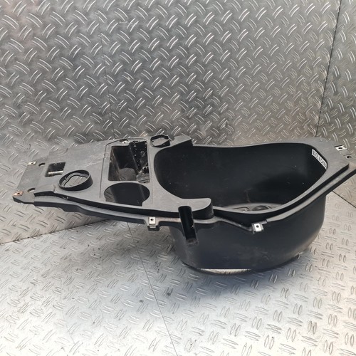 Scocca sedile vano casco