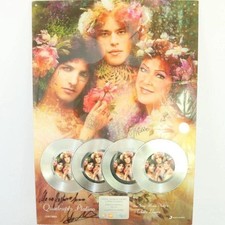 Quarto disco di platino autografato del cantante Achille Lauro per il brano "Mil