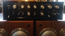 Amplificatore integrato SANSUI