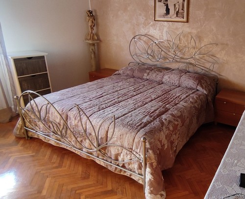 Letto ferro battuto - in,