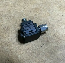 MICROWAVE ISOLATOR 22 GHZ    RANGE 14-24 GHZ SMA 