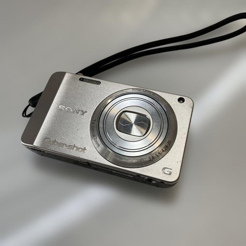 Fotocamera digitale compatta