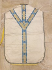 Pianeta In In Raso Con Passamaneria Oro E Croci Verdi