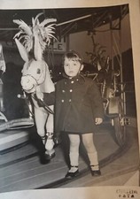 FOTOGRAFIA BAMBINO  CAVALLO GIOSTRA  COME DA FOTO RIPORTATA