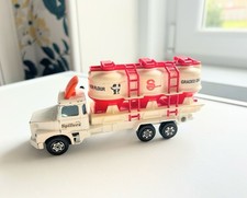 Camion consegna silos farina