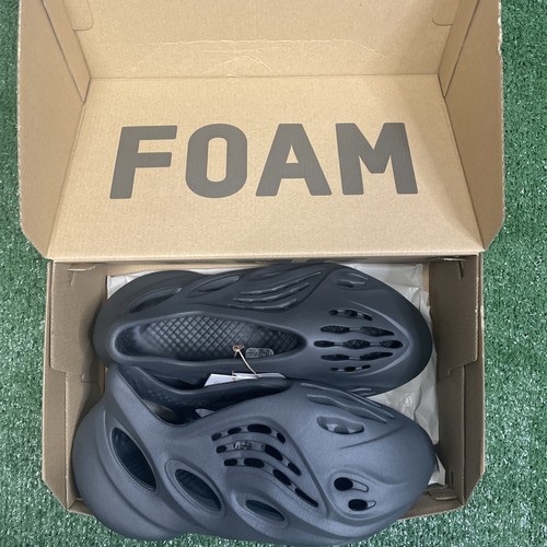 Yeezy foam runner carbon black - runner,