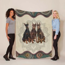 Divertente Doberman Pinscher