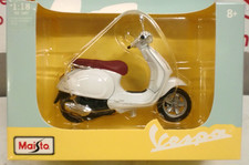 MAISTO 1/18 - PIAGGIO VESPA
