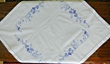 Tovaglia bianca stile vintage