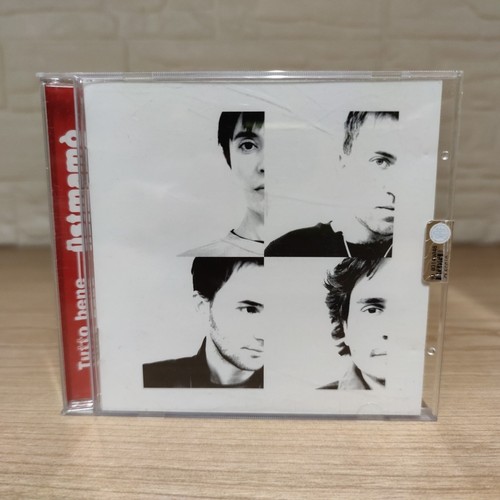 üstmamò tutto bene - ‎-,