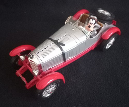 Bburago disney metal car - bburago,