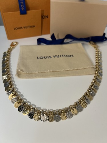 Charm louis vuitton - louis,