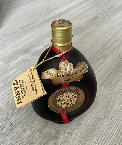 Vecchia romagna etichetta oro - vecchia,