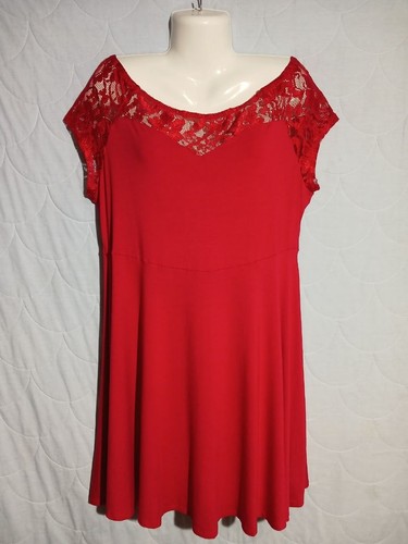 Abito skater bardot pizzo