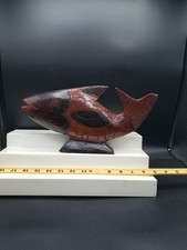 Statuina piedistallo scultura