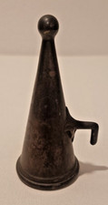 Antico SPEGNITOIO / SPEGNICANDELA / SPEGNICERO in OTTONE a forma di cono