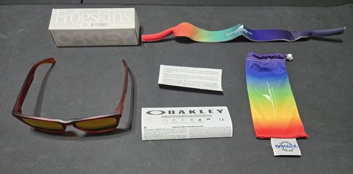 Oakley staple design - x,