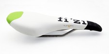 Sella Fizik Tundra 2 strada mountain eBike bicicletta Kium-Rails colore bianco sedile
