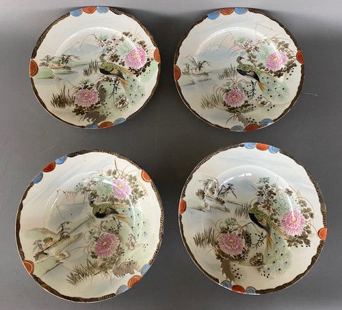 Quattro piatti porcellana - piatti, in