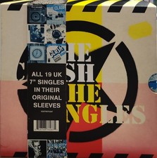 THE CLASH - SINGLES - BOX VUOTO + LIBRO - 7"
