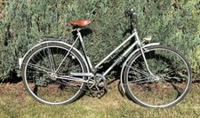 Bicicletta da città sportiva da donna originale Mifa DDR 28 pollici bicicletta per studenti pronta per la guida