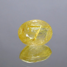 Pietra preziosa sfaccettata al