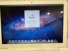 Apple MacBook 13 A1342 White