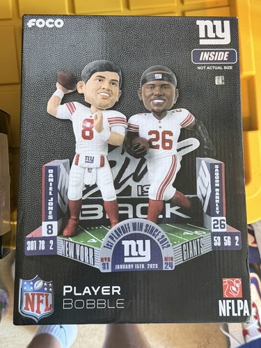 Daniel jones saquon - &,