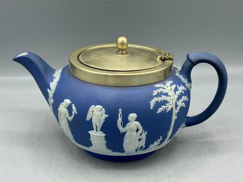 Wedgwood jasper ware cobalt - ware,