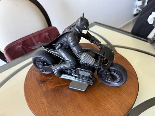 Comics batcycle di - comics,