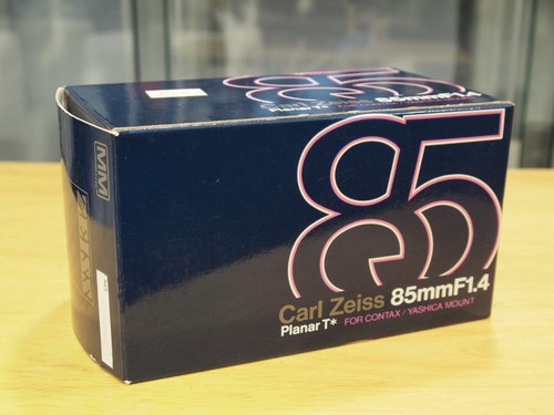 Carl zeiss 85mm planar - f1.4,