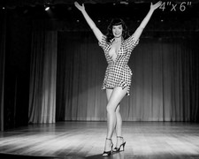 BETTIE PAGE 1950s Pin Up Photo