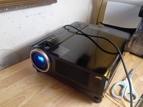 Jvc dla hd2k - jvc, def