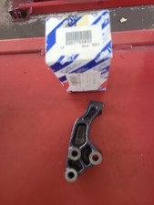 STAFFA SUPPORTO MOTORE FIAT PUNTO CABRIO 7753832 NUOVO ORIGINALE