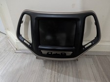 Schermo display infotainment