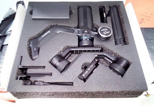 Mini stabilizzatore cardanico