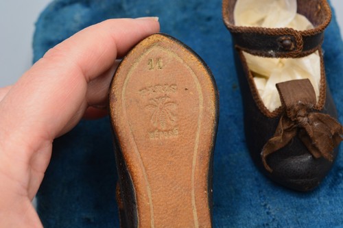 Ancienne paire chaussures - de,
