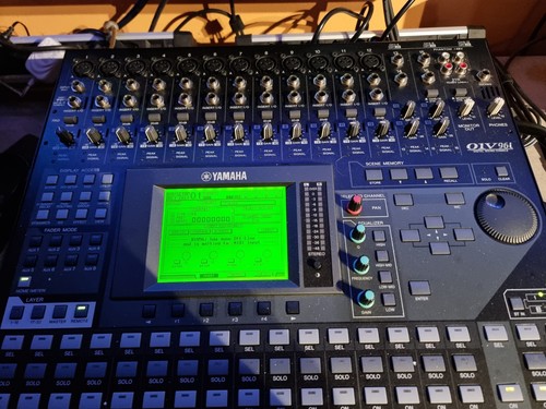 Yamaha 01v96 mixer - ,