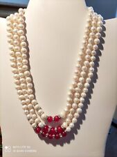 Collana tre fili perle coltivate mm 7/8 centrale gioiello in giada rossa 46cm