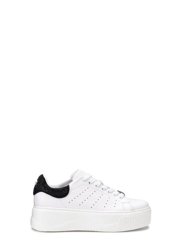 Cult sneakers